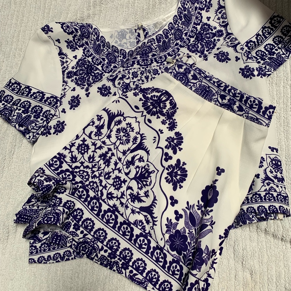 Princess polly set size 10 which is small